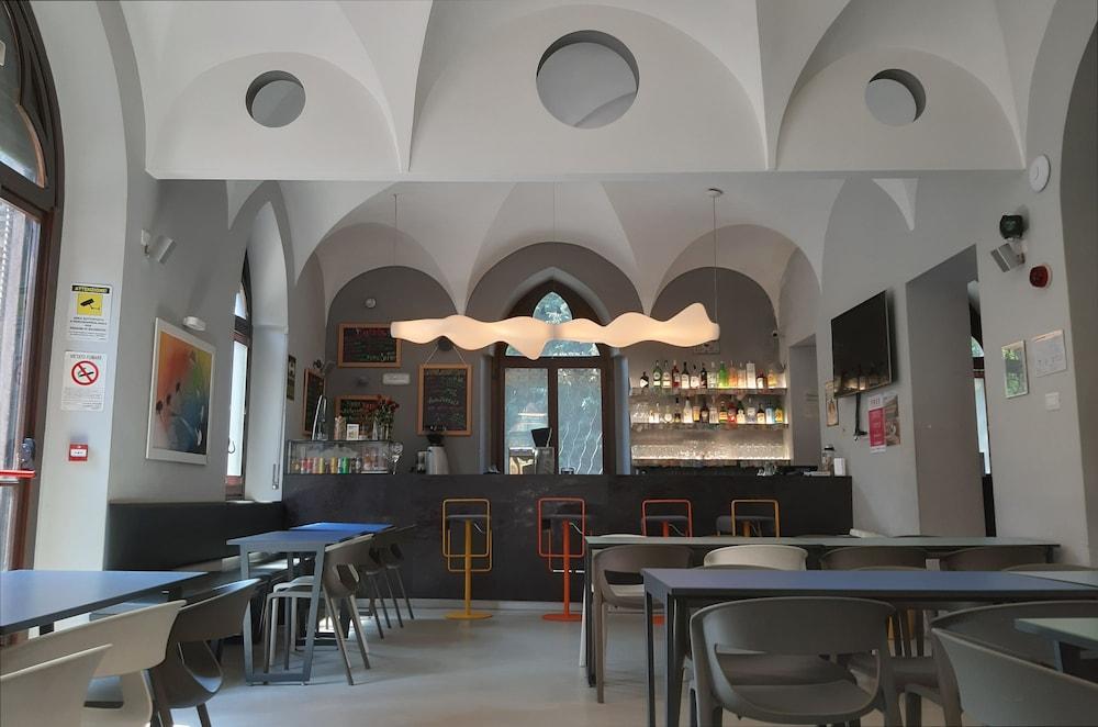 Babila Hostel Milano Exteriör bild