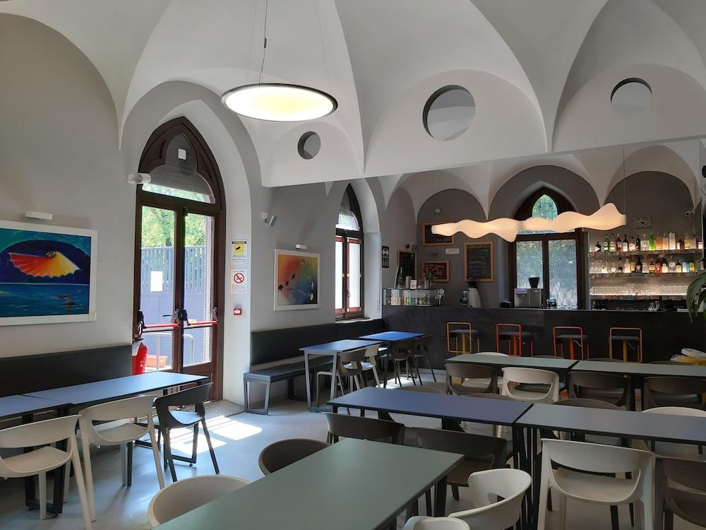 Babila Hostel Milano Exteriör bild