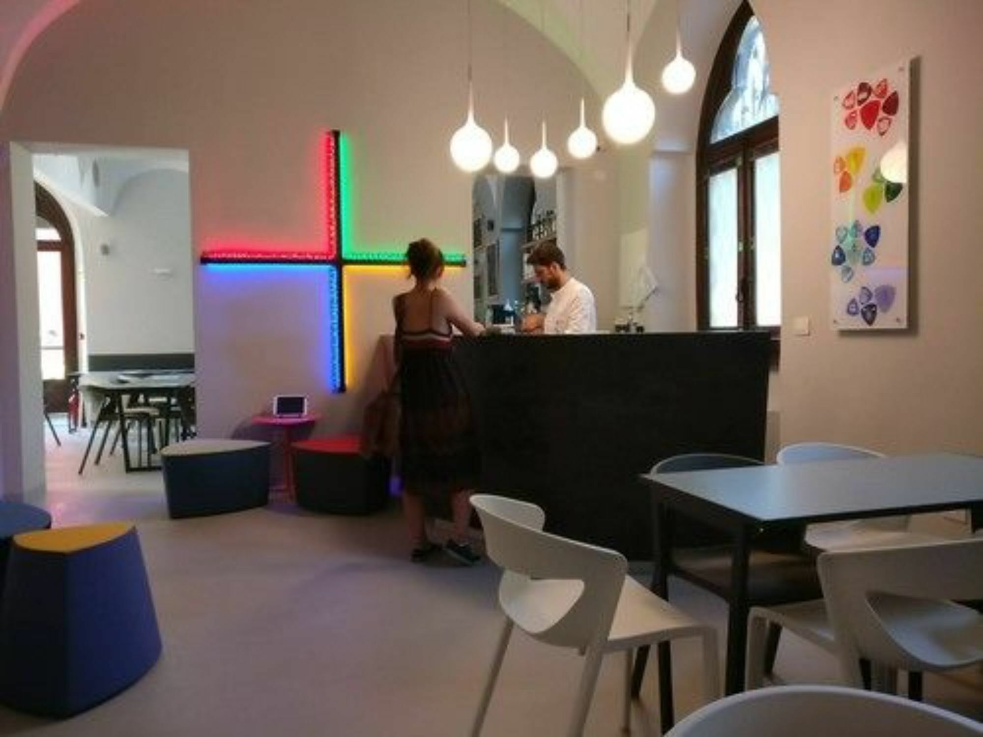 Babila Hostel Milano Exteriör bild